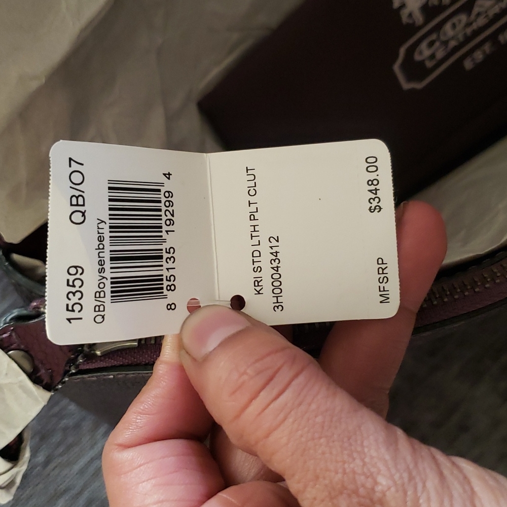 Coach Purse 👛 - Picture 5 of 6